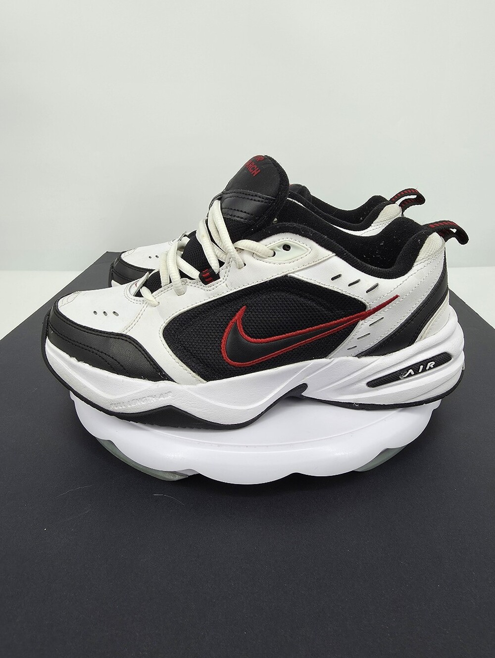 Nike Air Monarch IV Mens Size 8 White Black Red Athletic Shoes 415445-101 Chunky